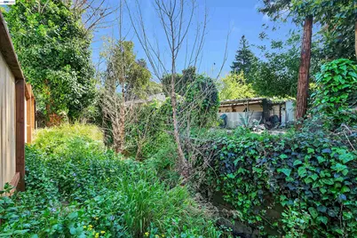 1467 Clay St, Hayward, CA 94541 - Photo 23