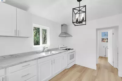 1467 Clay St, Hayward, CA 94541 - Photo 3