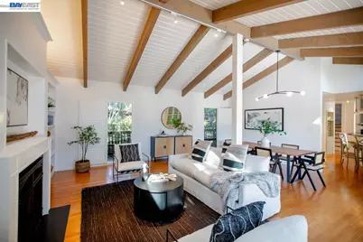 6540 Saroni Dr, Oakland, CA 94611 - Photo 31