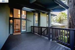 6540 Saroni Dr, Oakland, CA 94611 - Photo 3