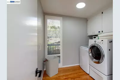 6540 Saroni Dr, Oakland, CA 94611 - Photo 23