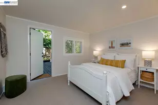 6540 Saroni Dr, Oakland, CA 94611 - Photo 55