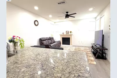 277 Saint Francis Ave, Mountain House, CA 95391 - Photo 9