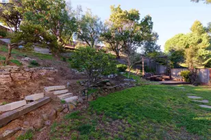 4903 Stoneridge Ct, Oakland, CA 94605 - Photo 31