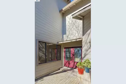 4903 Stoneridge Ct, Oakland, CA 94605 - Photo 5