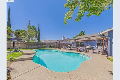 6328 Merton Way, Sacramento, CA 95842 - Photo 39