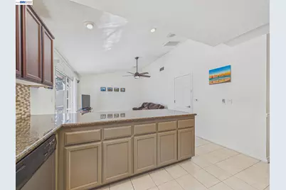 6328 Merton Way, Sacramento, CA 95842 - Photo 17