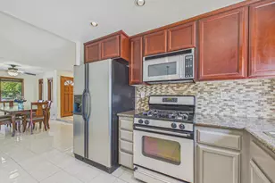 6328 Merton Way, Sacramento, CA 95842 - Photo 15