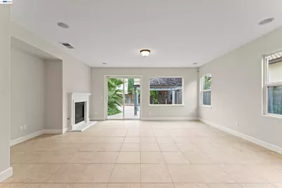 204 Daylily Ln, Patterson, CA 95363 - Photo 13