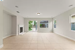 204 Daylily Ln, Patterson, CA 95363 - Photo 13