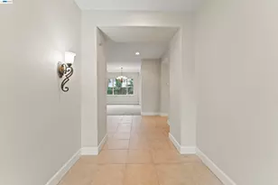 204 Daylily Ln, Patterson, CA 95363 - Photo 5