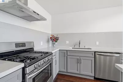 5406 Trask St, Oakland, CA 94601 - Photo 9