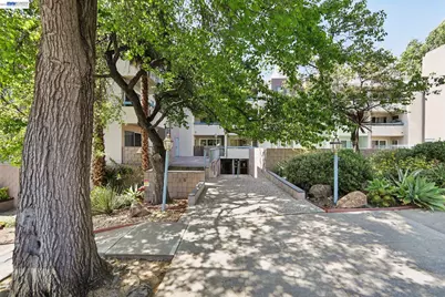 385 Jayne Avenue #205, Oakland, CA 94610 - Photo 33
