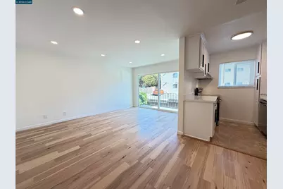 10 Moss Ave #15, Oakland, CA 94610 - Photo 9