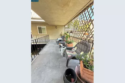 10 Moss Ave #15, Oakland, CA 94610 - Photo 31