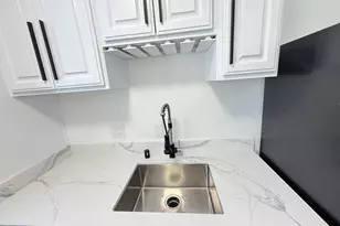 10 Moss Ave, Oakland, CA 94610 - Photo 17