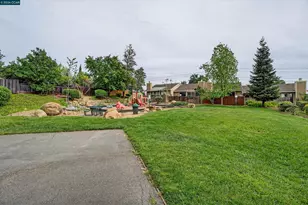 322 Thistle Cir, Martinez, CA 94553 - Photo 45