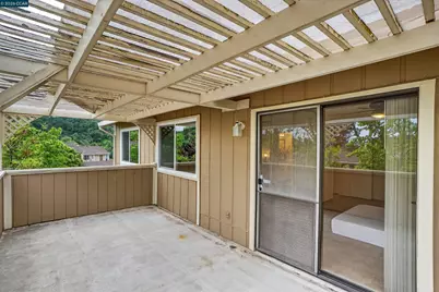 322 Thistle Cir, Martinez, CA 94553 - Photo 33