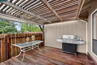 322 Thistle Cir, Martinez, CA 94553 - Photo 37