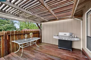 322 Thistle Cir, Martinez, CA 94553 - Photo 37