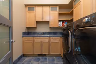 13367 Campus Dr, Oakland, CA 94619 - Photo 49