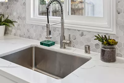 1921 Coalinga Ave, Richmond, CA 94801 - Photo 13