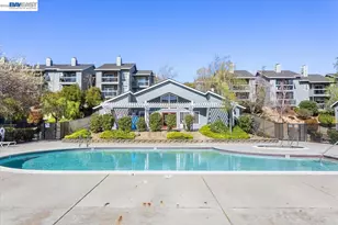 8040 Mountain View Dr, Pleasanton, CA 94588 - Photo 19