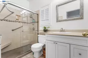 8040 Mountain View Dr, Pleasanton, CA 94588 - Photo 15