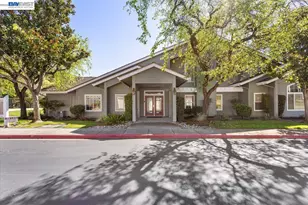 8040 Mountain View Dr, Pleasanton, CA 94588 - Photo 23