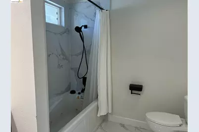 4805 Clarity Ct, Sacramento, CA 95842 - Photo 15