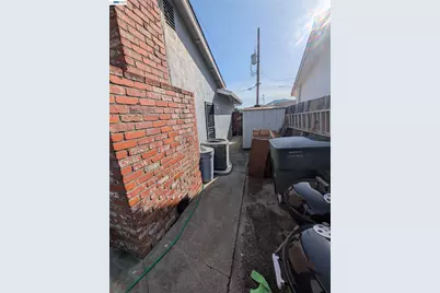 4044 Granada Dr, Pittsburg, CA 94565 - Photo 9