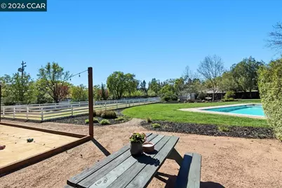 10 Donna Ln, Danville, CA 94526 - Photo 45