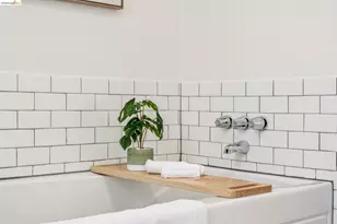 1479 34th St, Oakland, CA 94608 - Photo 37