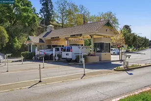 2624 Ptarmigan Dr, Walnut Creek, CA 94595 - Photo 37