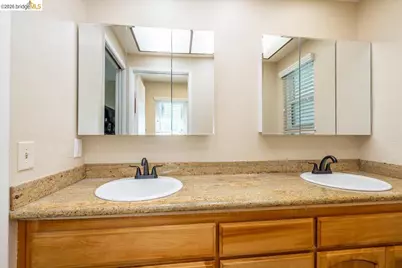 14787 Oleander St, San Leandro, CA 94578 - Photo 33