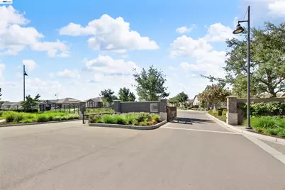 619 Heathridge Street, Manteca, CA 95336 - Photo 63