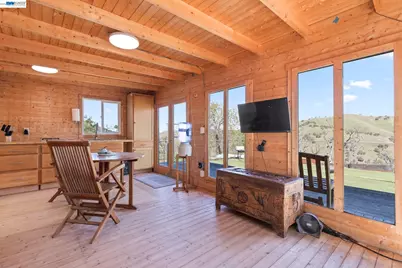 18188 Corral Hollow Rd, Tracy, CA 95377 - Photo 13