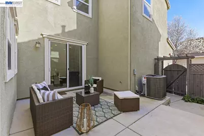 369 Tuscan Ln, Mountain House, CA 95391 - Photo 27