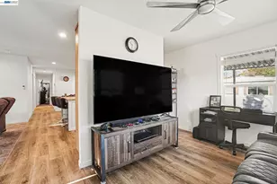 16711 Marsh Creek Rd, Clayton, CA 94517 - Photo 13