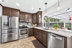 1237 Concord St, Pleasanton, CA 94566 - Photo 13