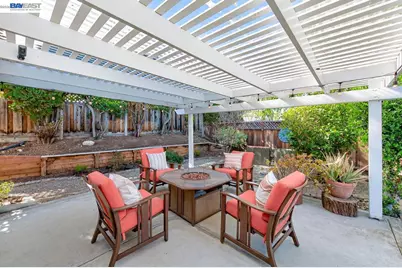1237 Concord St, Pleasanton, CA 94566 - Photo 31