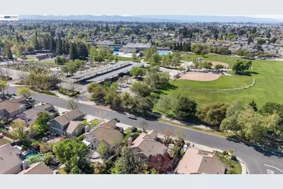 912 Loyola Way, Livermore, CA 94550 - Photo 37