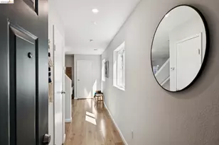 1738 10th St, Oakland, CA 94607 - Photo 3