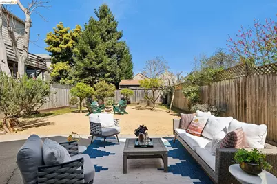 1738 10th St, Oakland, CA 94607 - Photo 29