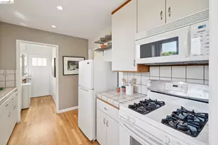 1698 La Loma Ave, Berkeley, CA 94709 - Photo 27