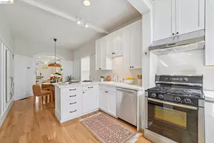 491 McAuley St, Oakland, CA 94609 - Photo 7