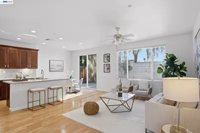 116 Mahogany Ln, Union City, CA 94587 - Photo 9