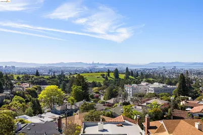 4951 Proctor Ave, Oakland, CA 94618 - Photo 11