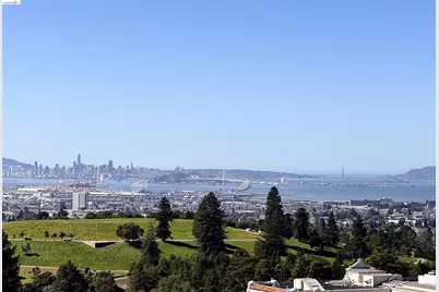 4951 Proctor Ave, Oakland, CA 94618 - Photo 3