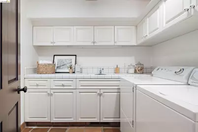 4951 Proctor Ave, Oakland, CA 94618 - Photo 53